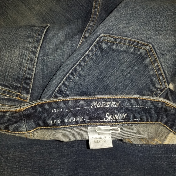 Modern Skinny Jeans - Picture 8 of 8